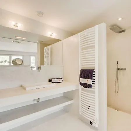 Private Villa In Ramatuelle - France וילה *